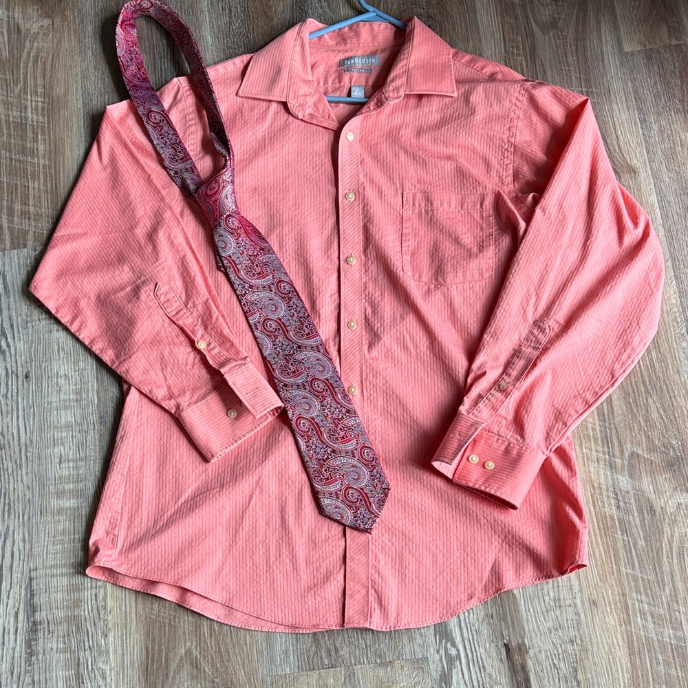 👔 Van Heusen Coral Pink Long-Sleeve Dress Shirt